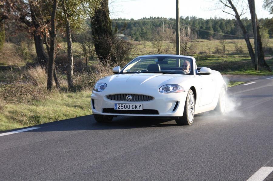  Jaguar XKR Coupe 2009 года  (фото 18 из 132)